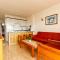 Seaview Friendly Holiday Home 3