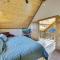 832 Mountain Cabin