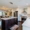 Bougainvillea DC 2 bedrooms 2 bathrooms plus den with twin sofa bed and queen sofa bed in living room