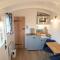 Yew Tree View Luxury Shepherd's Hut - Sturminster Newton