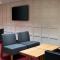 Ramada by Wyndham Leeds East - Leeds