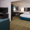 Holiday Inn Express Hotel & Suites Omaha West, an IHG Hotel - أوماها