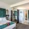 Misty Waves Boutique Hotel