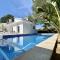 Villa Bouganvilla luxury villa with air-con, & private swimming pool ideal for families