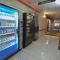 Days Inn & Suites by Wyndham Airport Albuquerque