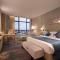 Howard Johnson by Wyndham Jimei Lake Plaza Xiamen - Сямень