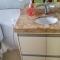 FRODO-APTO 2 dorm, wifi, ar cond suite, vaga garagem