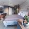 Ayezova 7, LOFT apartment