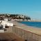 Appartement avec Balcon au 1er étage Vue latérale Mer à 50 mètres de la plage à Mers les Bains.