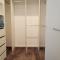 ✿Stylish Townhouse; with King Bed, NBN, Netflix, WIFI