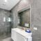 Black Dolphin Waterfront Apartment