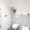 White Flat in Como City Center by Rent All Como