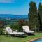 Luxury 6-bed Tuscan Villa near Lucca