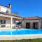 4 bedrooms villa with private pool enclosed garden and wifi at Zminj - Žminj