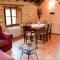 3 bedrooms appartement with shared pool enclosed garden and wifi at Caprese Michelangelo