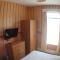 6 berth first floor flat Glen Villa 5