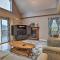 Hilltop Osage Beach Home with Deck and Fire Pit! - Осейдж-Біч