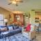 Serene Desert Escape with Porch and Resort-Style Perks - 土桑