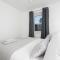 Dwellcome Home Ltd 2 Bedroom King & Double Central Apartment, Free Allocated Barrier Secured Parking Space at rear entrance & Fast WIFI, Ideal for long term contractor, corporate, etc stays, Regular housekeeping option - see our site for assurance - Aberdeen