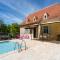 Holiday Home in Th mines with Private Pool - Issendolus