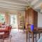 Romantic holiday home with enclosed garden - Savigny-sous-Faye