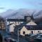 Carlton 2 a large modern Keswick appt with parking