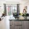 SILVERSTONE APARTMENTS -Modern Living 1 BR NEAR YAYA - GYM&POOL