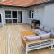 J&L Boarding Holiday House