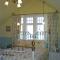 Water Bay Villa Bed & Breakfast