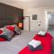 2 Bedrooms Sleeps 7 Near Top Blackpool Attractions