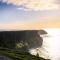 10minDriveCliffsOfMoher-Cozy2Br-Parking-WiFi