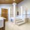 Spacious villa in Can Trabal with private pool and jacuzzi 980 m² - Can Trabal