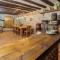Spacious villa in Can Trabal with private pool and jacuzzi 980 m² - Can Trabal