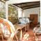 Cosy House in Blue Bay with Private Parking and Terrace