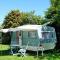 1 Bed Caravan Sleeps 2 - Parking Garden Pets