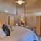 Spacious Pinetop Country Club Cabin with Deck!