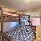 Beachfront Indian Shores Condo - Pool and Hot Tub!