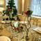 Scarborough Penthouse, private balcony, superb views, lift, reserved free parking