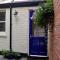 Moseley - House - Sleeps 4 - Parking - Garden