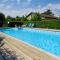Appartement familial à Blaignac avec Piscine 100m² 8 personnes