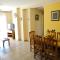 Charming Apartment in Dénia with Shared Pool - Denia