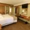 Tri Hotel