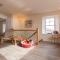 Stunning Shore Front house in historic Cellardyke