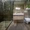 4UApart-Apartment suite Platan Grey - سفينويتشي