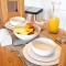 Super King Lodge-Sleeps 2-HotTub-Sea View