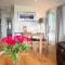 Super King Lodge-Sleeps 2-HotTub-Sea View