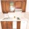 Cozy apartment in Kaštel Štafilić 27 m² with shared pool