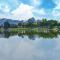 Jinsa Lakeside View Resort