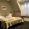Henriks Hotell - 希恩