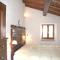 One bedroom house with shared pool furnished garden and wifi at Bibbiena